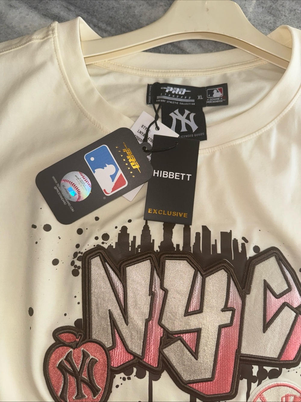 Hibbett Exclusive NY Graphic Jersey Top in Cream